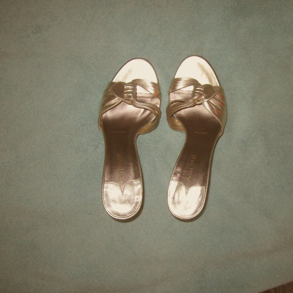 Amalfi Gold Heel Size 7B Shoes